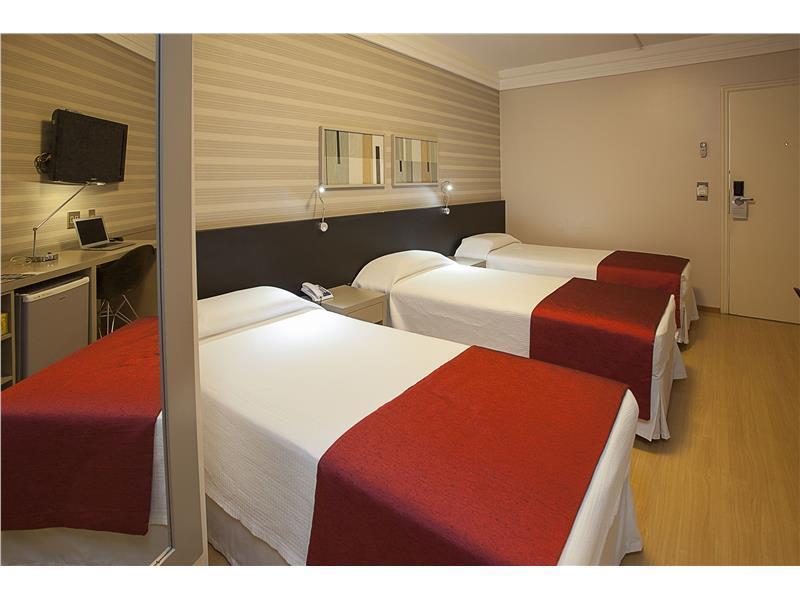 Max Plaza Hotel Марілія Екстер'єр фото