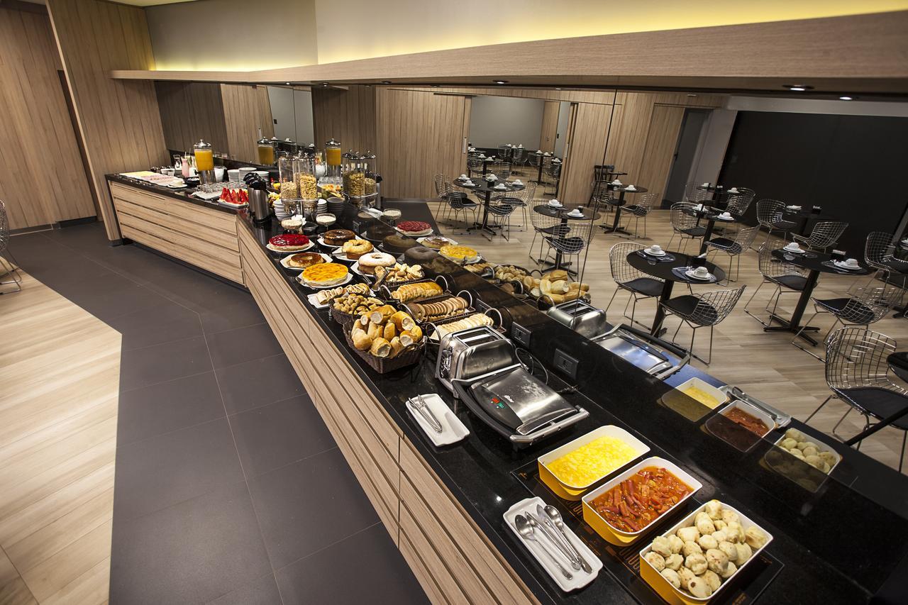 Max Plaza Hotel Марілія Екстер'єр фото